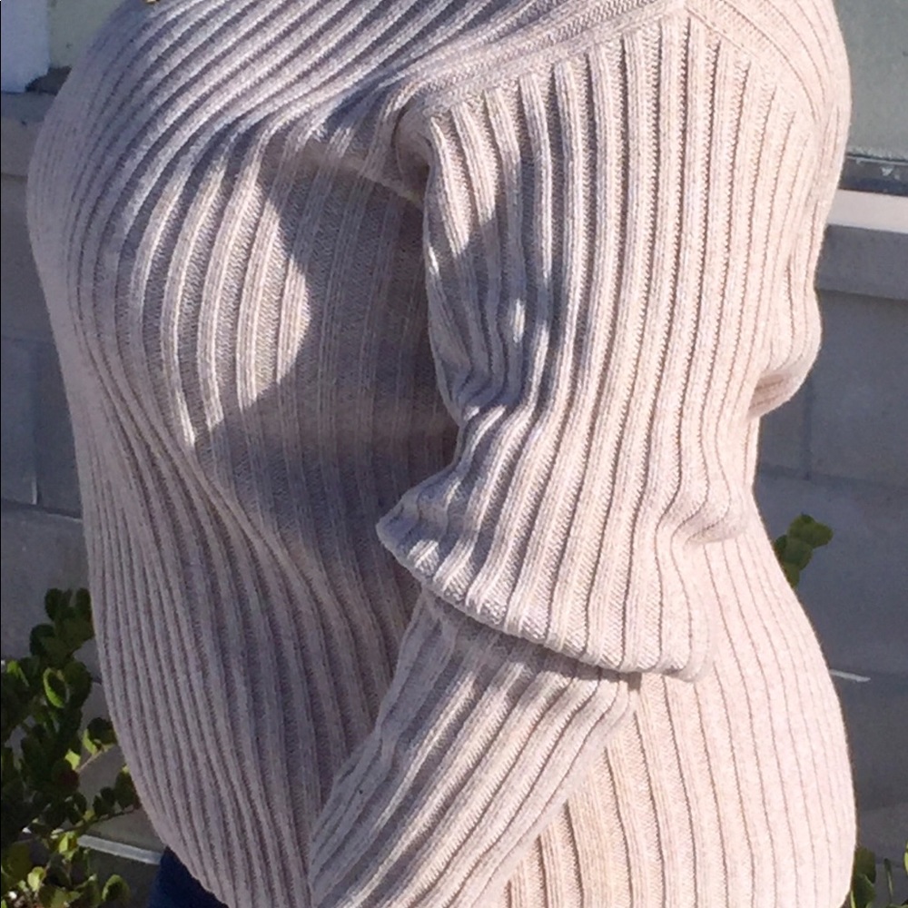 Knitted Sweaters - Picture 5 of 8